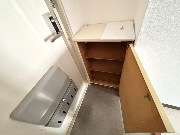 物件内観写真18　(靴箱)