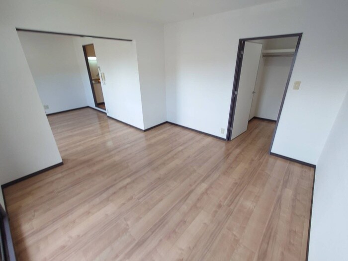 物件内観写真9　(居室)