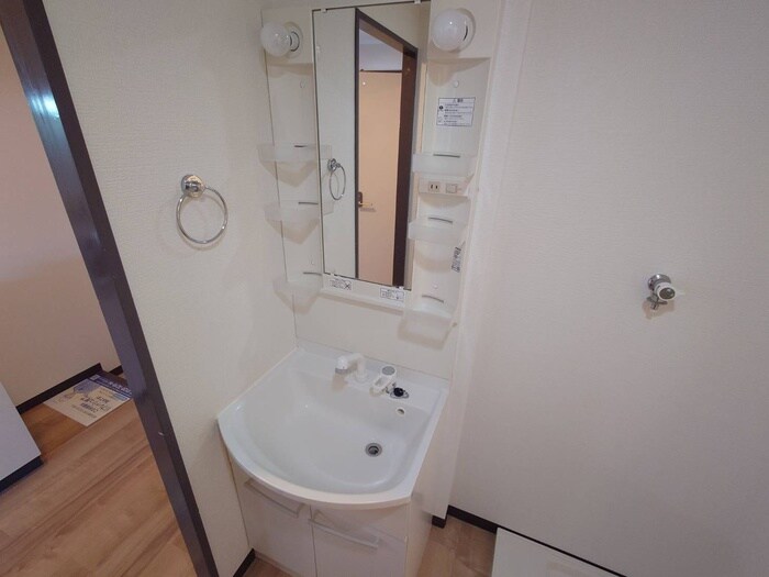 物件内観写真13　(洗面)