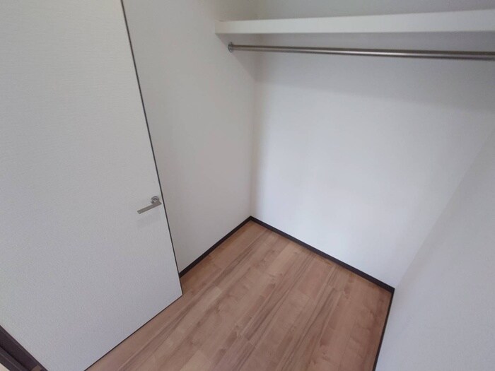 物件内観写真14　(収納)