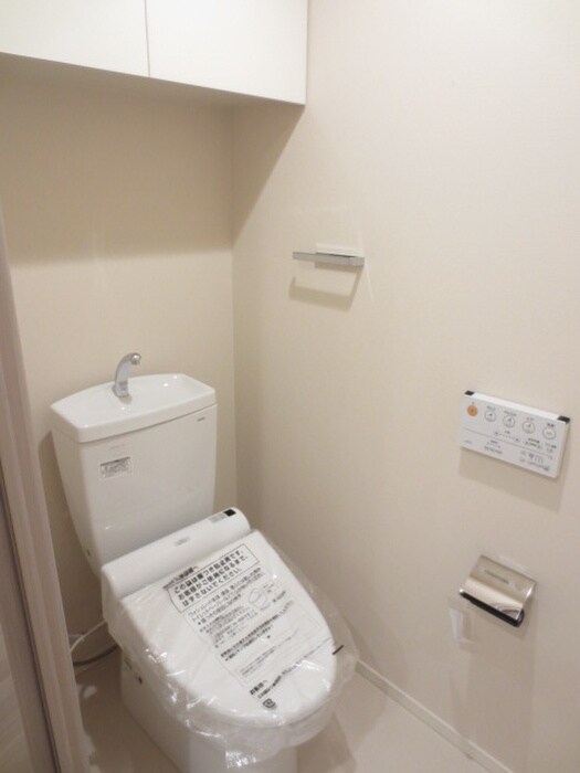 物件内観写真8　(トイレ)