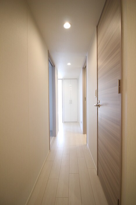 物件内観写真14　(廊下)