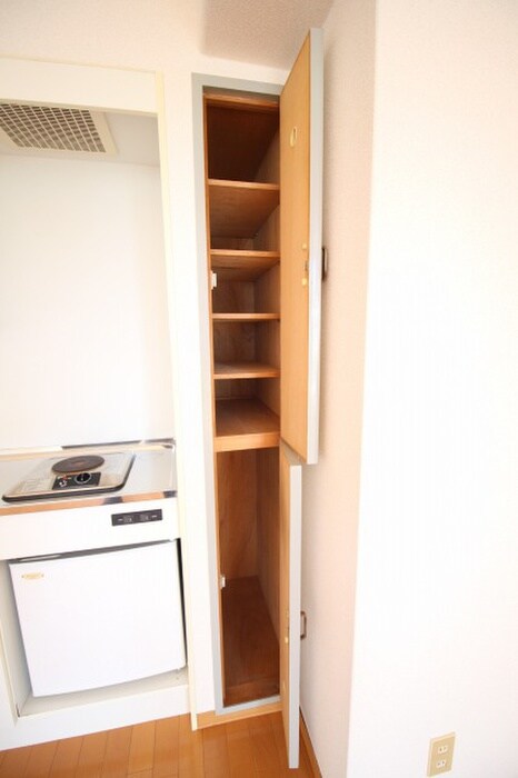 物件内観写真15　(収納)