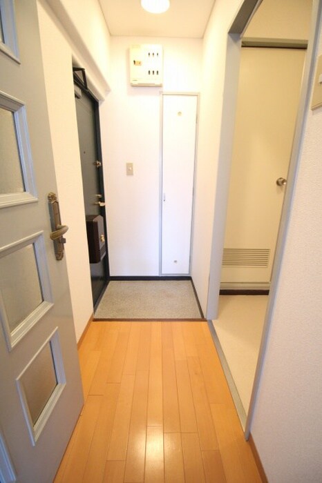 物件内観写真17　(廊下)