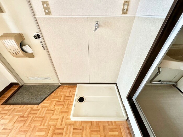 大村ハイツＣ棟の洗濯機置場