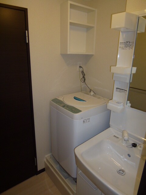 物件内観写真9　(洗面)