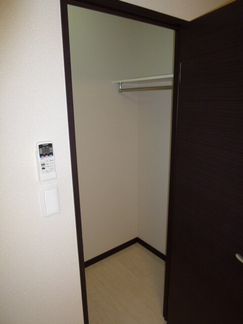 物件内観写真13　(収納)