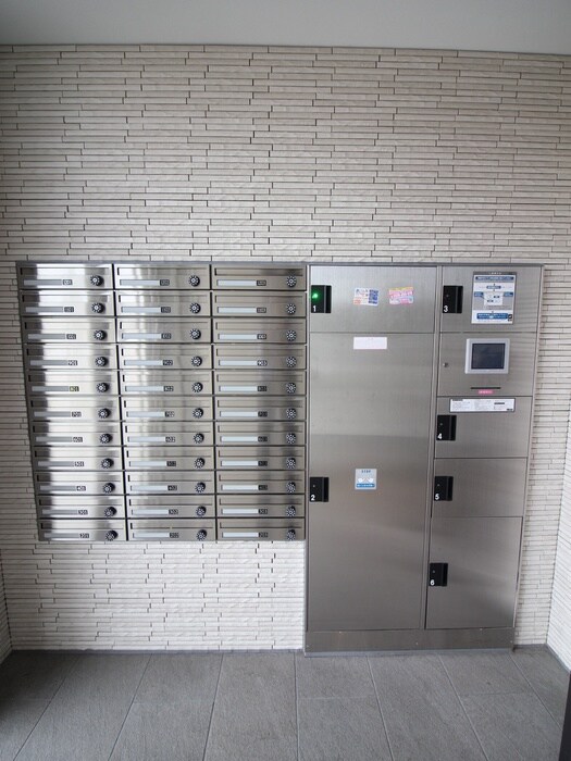 物件外観写真6　(建物設備)