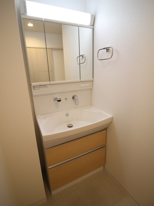 物件内観写真11　(洗面)