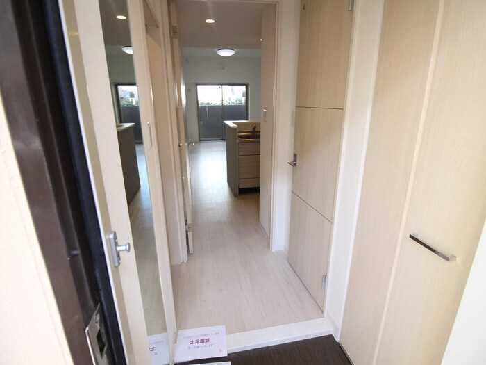 物件内観写真15　(廊下)