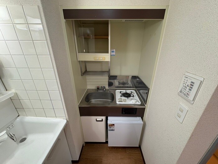 物件内観写真2　(キッチン)