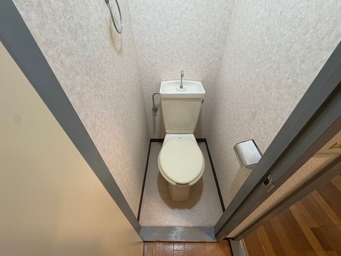 物件内観写真12　(トイレ)