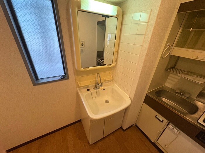 物件内観写真16　(洗面)