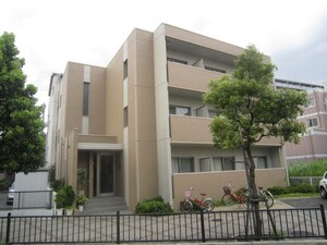 ｴｽﾎﾟﾜｰﾙ高坂外観写真