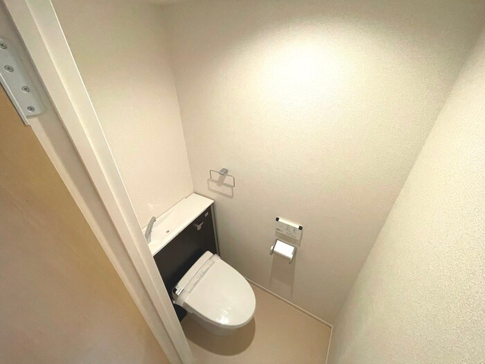 物件内観写真14　(トイレ)