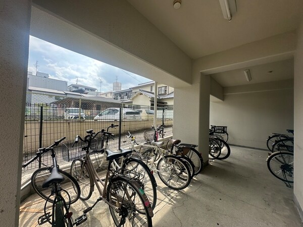 駐輪場