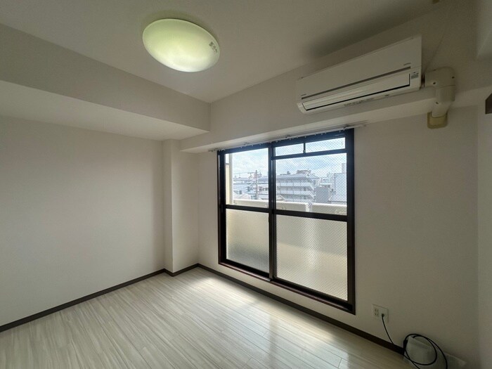 物件内観写真11　(居室)