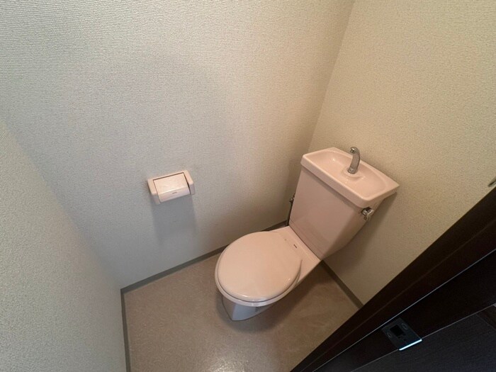 物件内観写真17　(トイレ)
