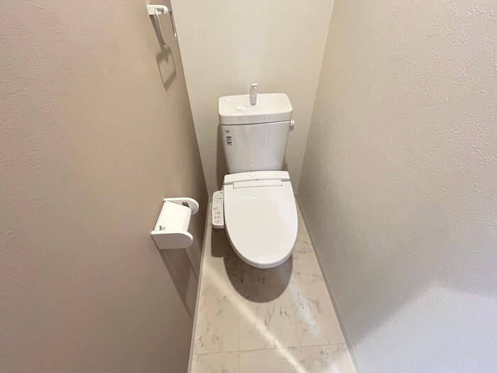 物件内観写真9　(トイレ)