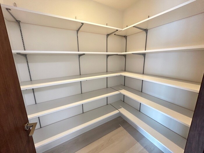 物件内観写真10　(収納)