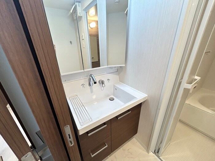 物件内観写真13　(洗面)