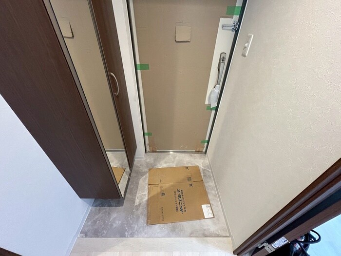 物件内観写真14　(玄関)
