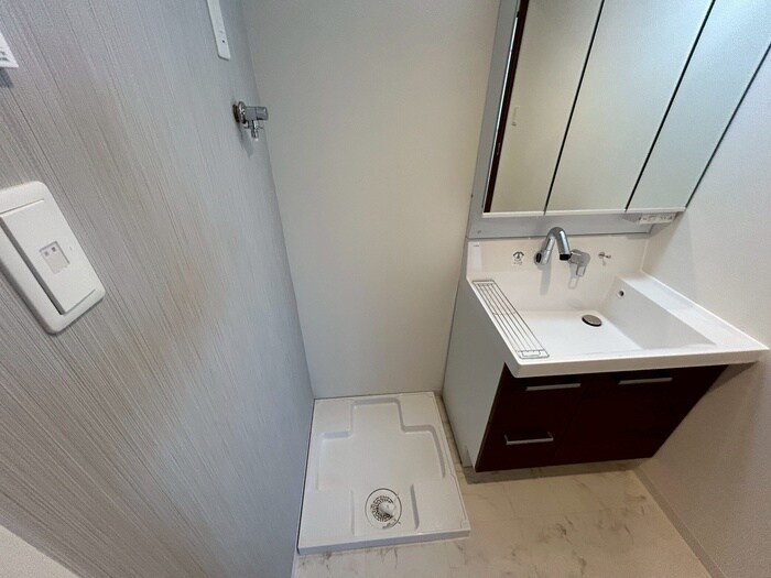 物件内観写真14　(洗濯機置場)