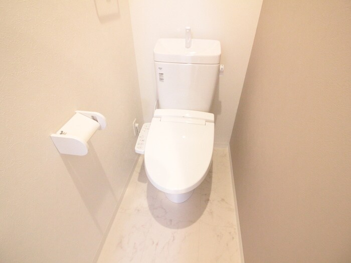 物件内観写真14　(トイレ)