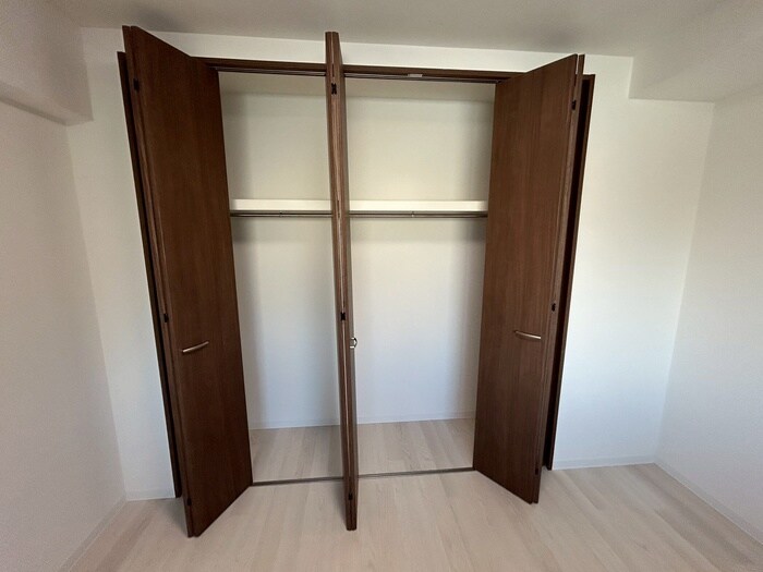 物件内観写真16　(収納)