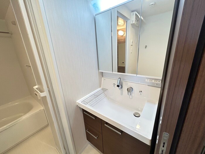 物件内観写真16　(洗面)