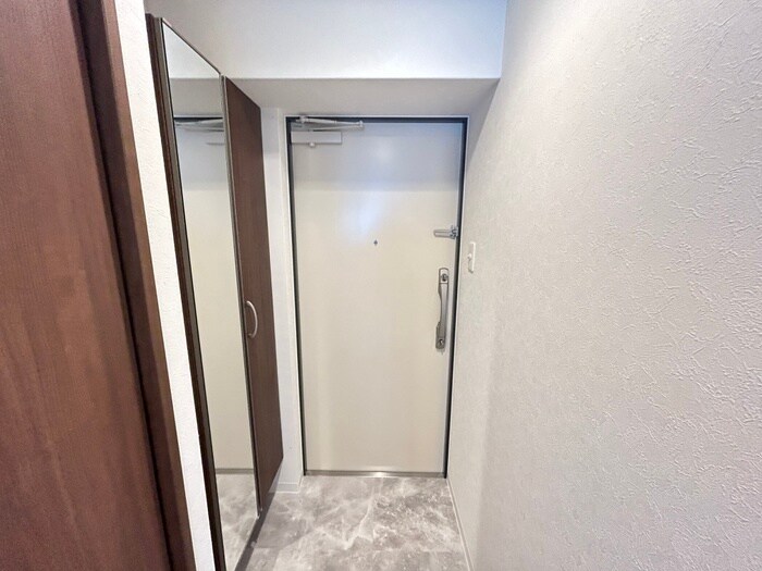 物件内観写真19　(玄関)