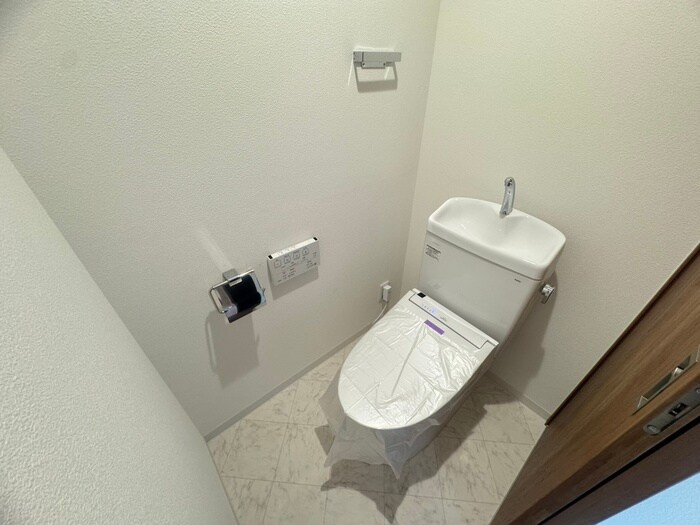 物件内観写真10　(トイレ)