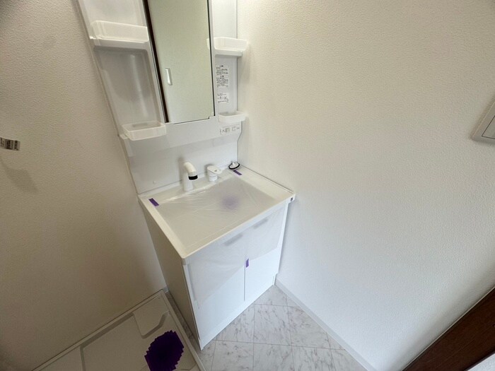 物件内観写真11　(洗面)