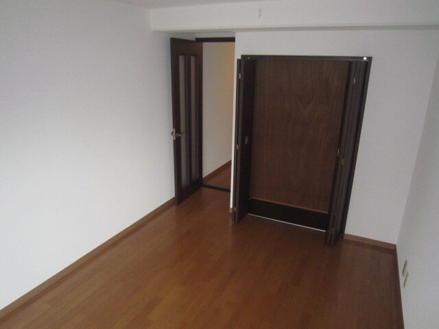 物件内観写真13　(居室)