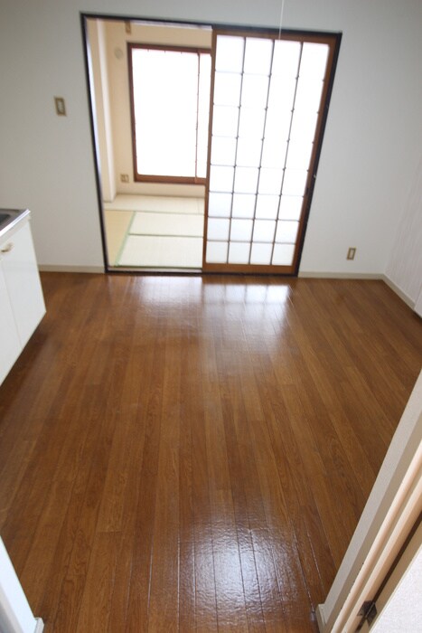 物件内観写真15　(居室)