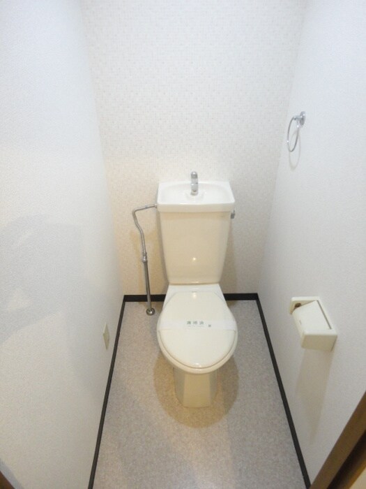 物件内観写真10　(トイレ)