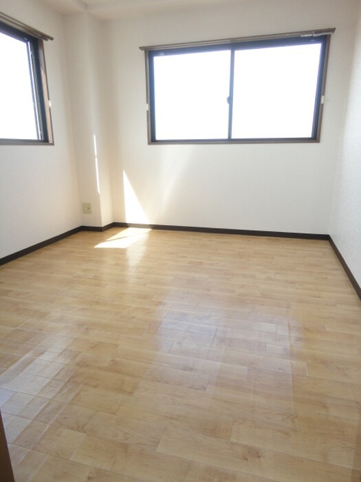 物件内観写真19　(居室)