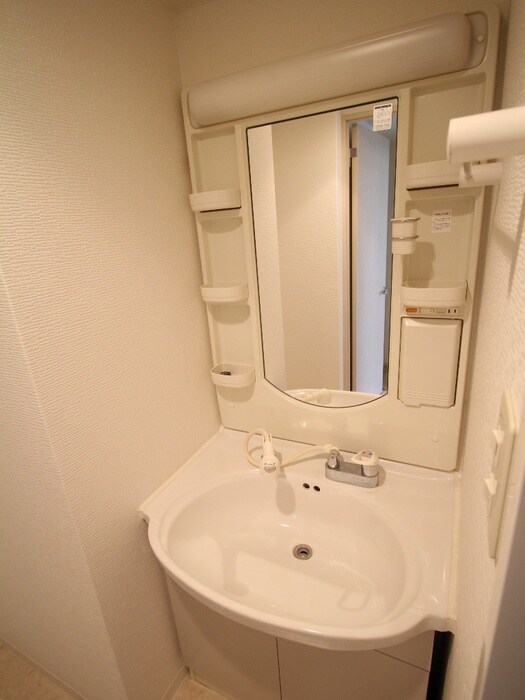 物件内観写真8　(洗面)