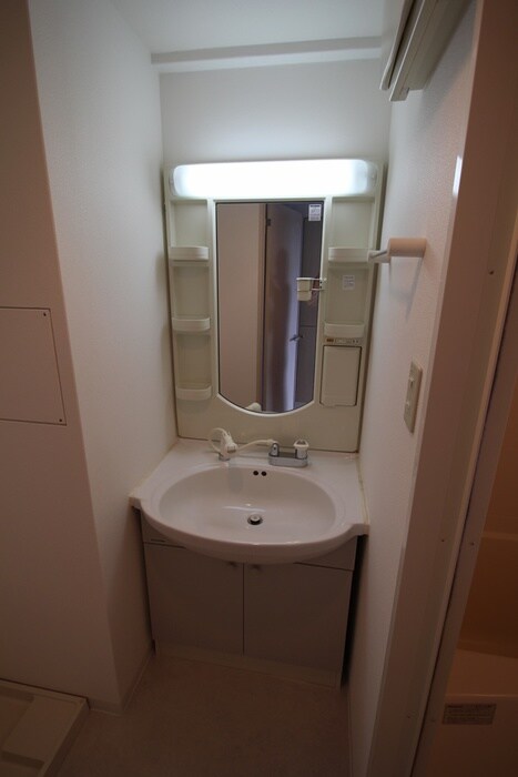 物件内観写真9　(洗面)