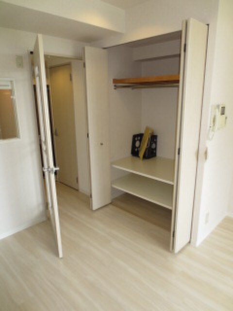 物件内観写真12　(収納)