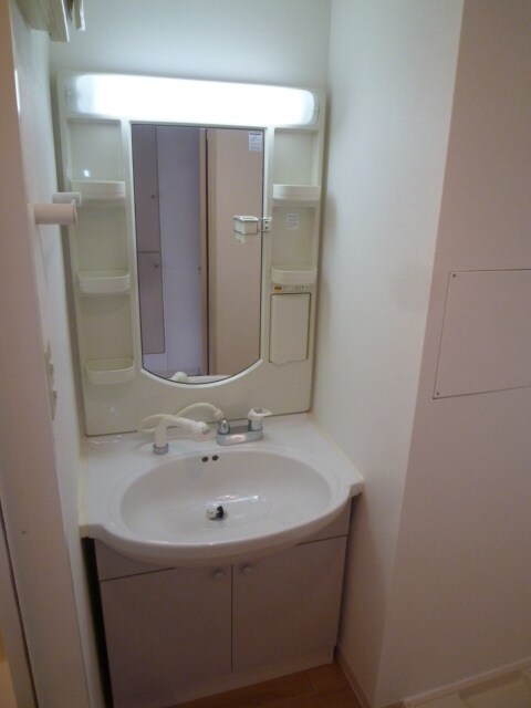 物件内観写真12　(洗面)