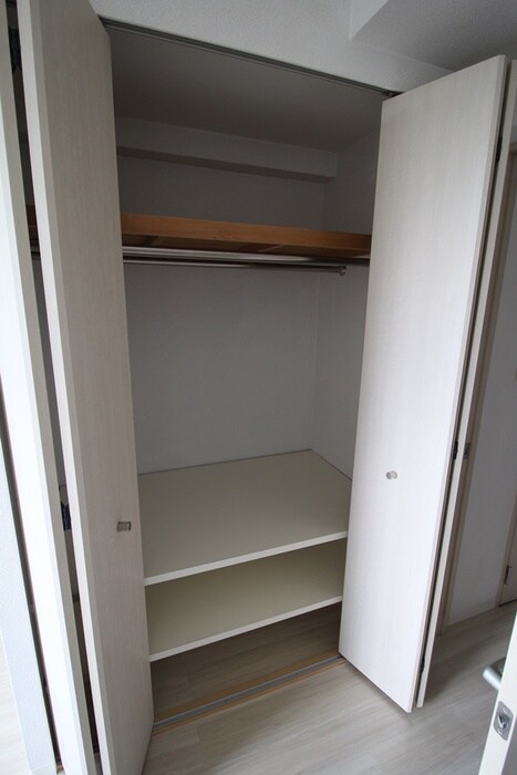 物件内観写真12　(収納)