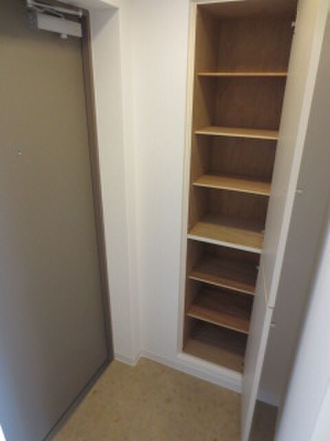 物件内観写真16　(靴箱)