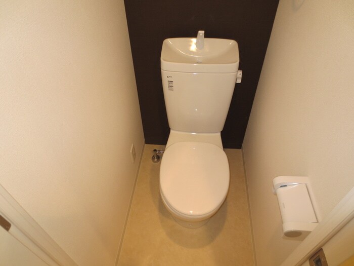 物件内観写真8　(トイレ)