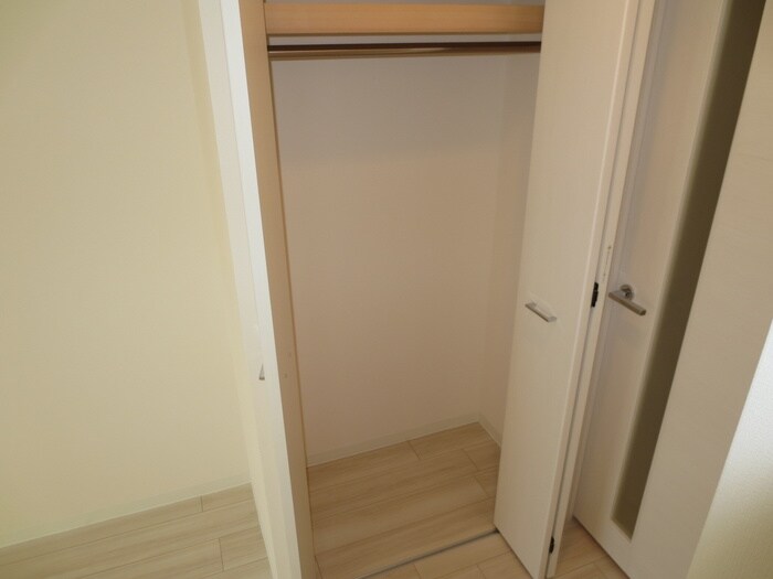 物件内観写真11　(収納)