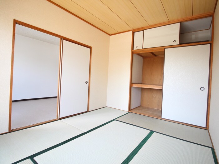 物件内観写真8　(居室)