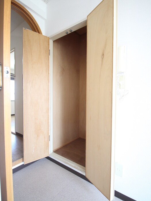 物件内観写真15　(収納)