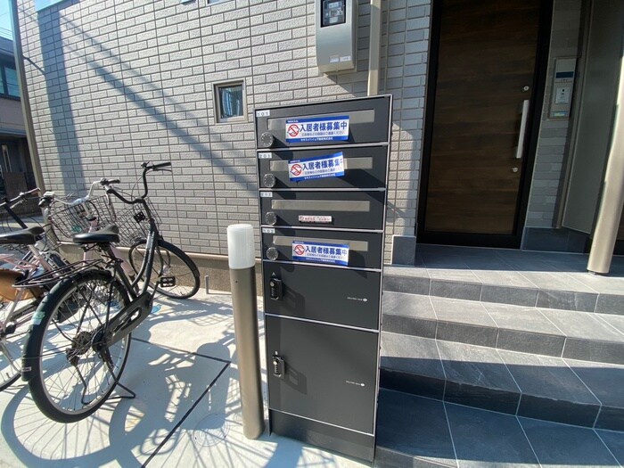 物件外観写真4　(建物設備)