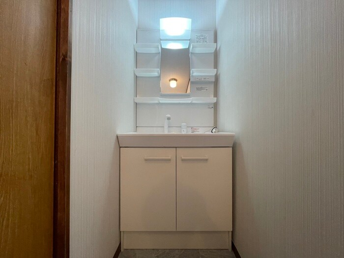 物件内観写真12　(洗面)