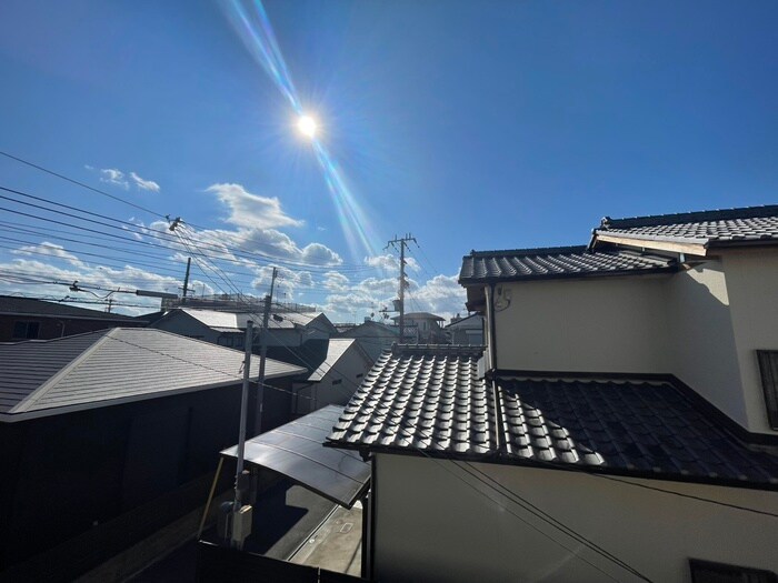 物件内観写真16　(室内からの展望)